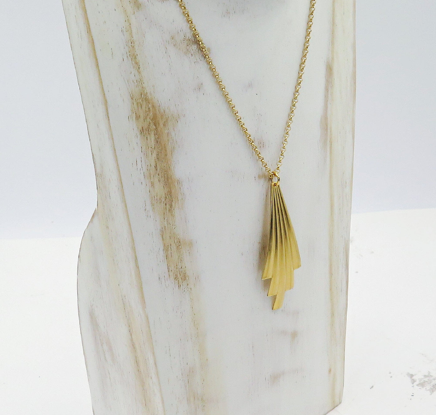 Art Deco Pendant Necklace